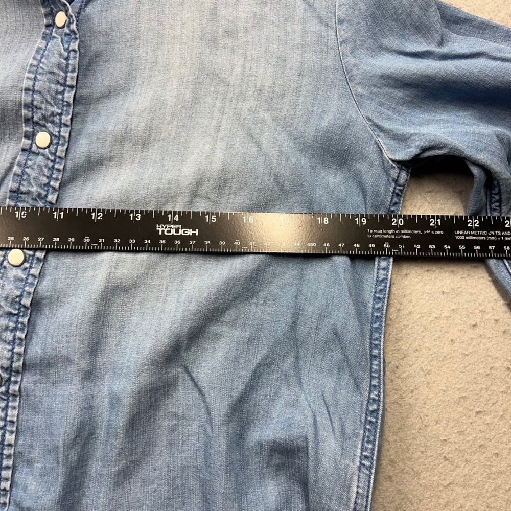 Lola River Womens Medium Denim Shirt Light Wash Snap Button Front Tie High Low - Picture 3 of 6
